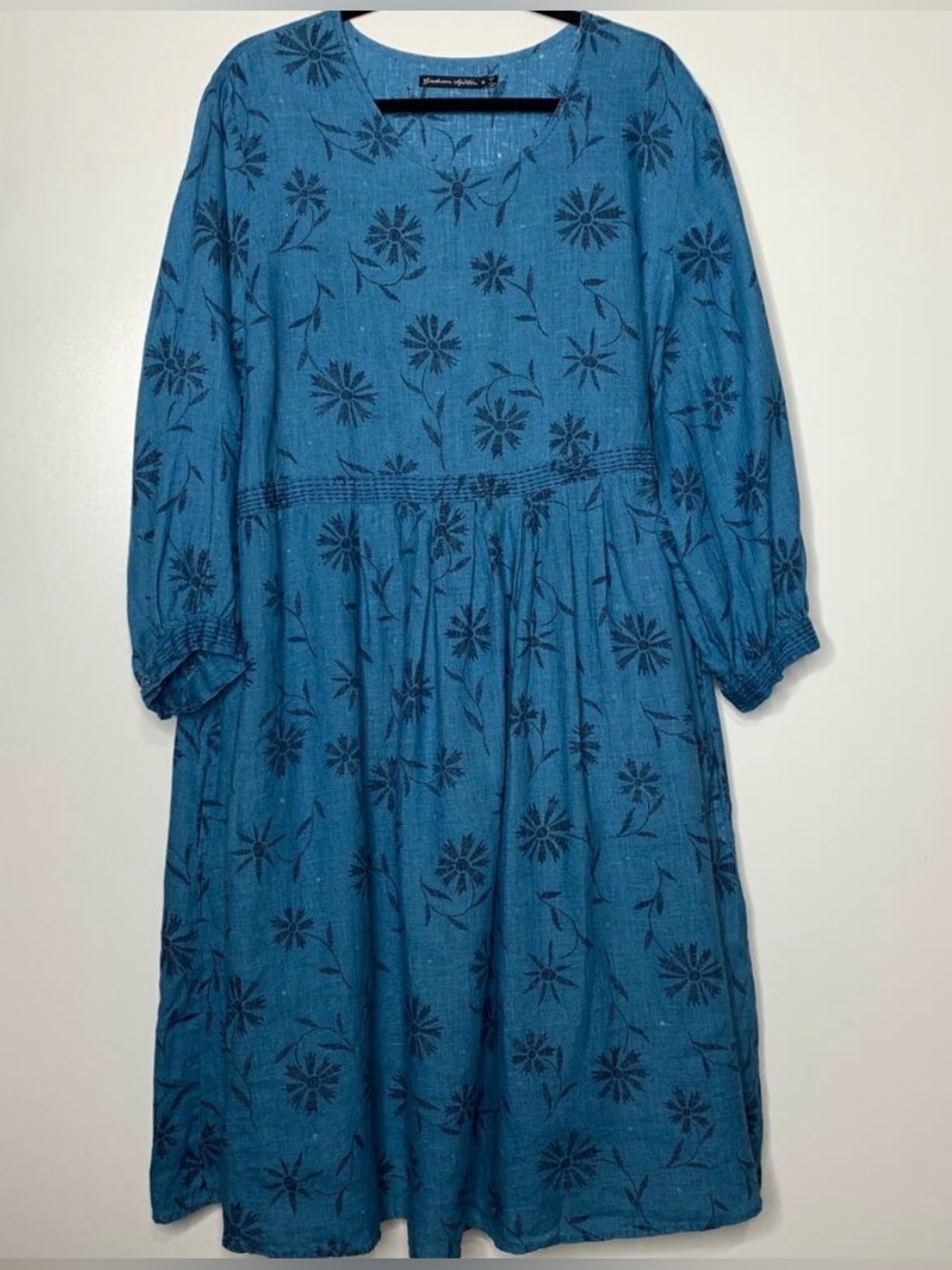 Gudrun Sjödén "Leia" dress is crafted from 100% Linen Blue Floral Print Size XL